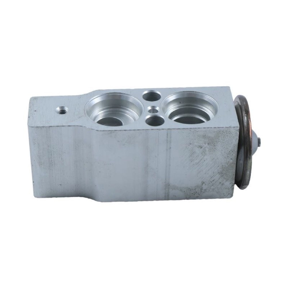 Expansion Valve 82002793 87529495 fits CASE Tractor Farmall 105N 75N 85N JX100U JX1060C Loader 521F 621E 621F 721E 921F