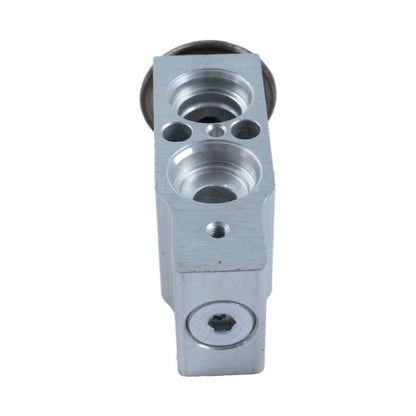 Expansion Valve 82002793 87529495 fits CASE Tractor Farmall 105N 75N 85N JX100U JX1060C Loader 521F 621E 621F 721E 921F