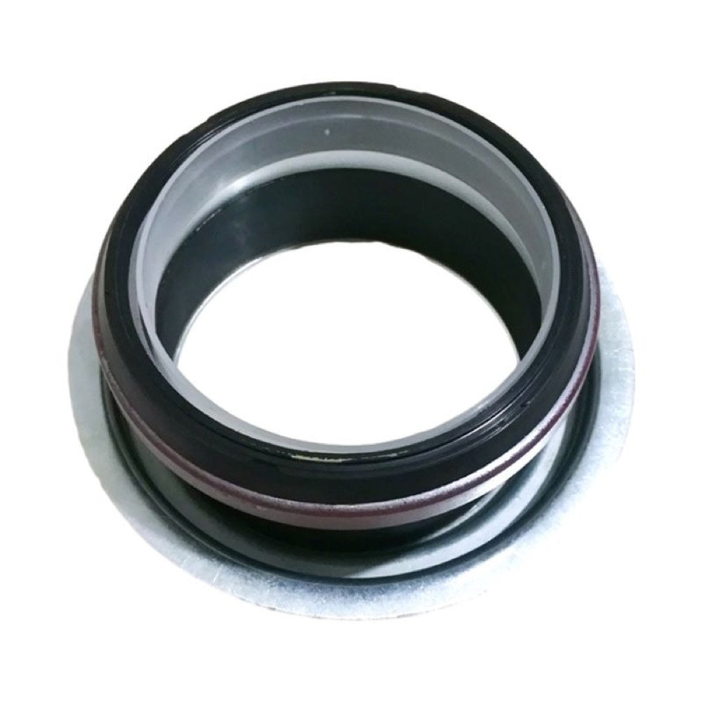 Oil seal 3921928 compatible with Cummins Engine 6C8.3 ISC ISL9 QSC8.3 QSL9 Hyundai Forklift HL770-9 Excavator R320LC-7A R360LC-9 180D-7E CASE 721 Loader